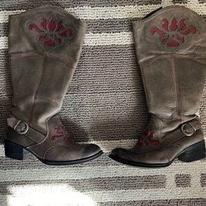 Born leather calf boots